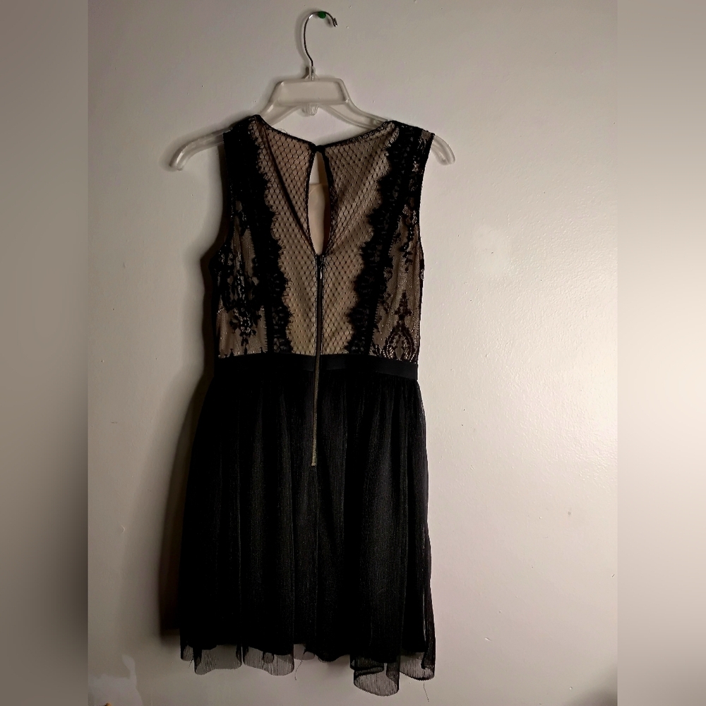 Elegant Black Lace Dress